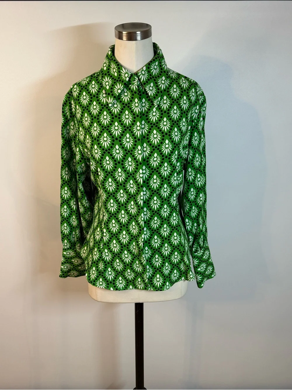 Zara Green and White Floral Button-Down Shirt